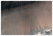 Monitor Slopes in Sirenum Fossae Graben