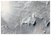 Well-Preserved 8-Kilometer Impact Crater in Isidis Planitia