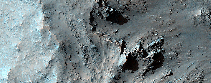Possible Opaline Silica in the Central Uplift of Elorza Crater
