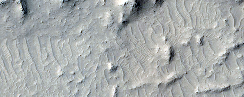 Kasei Valles’te antik dönemlerden kalma lavların bıraktığı izler