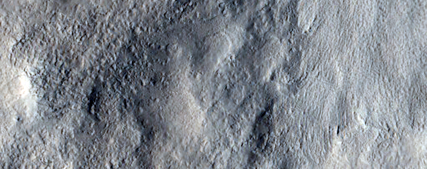 Podłoże krateru na Północnych Równinach