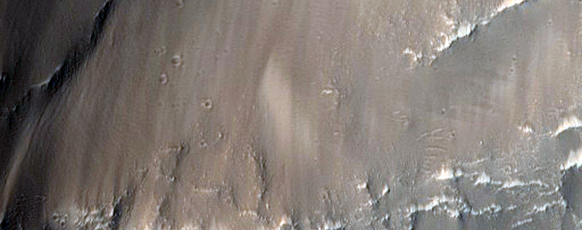 Layers along Eastern Edge of Cyane Sulci