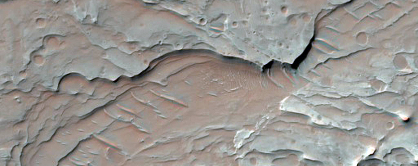 Отложения седимента в кратере