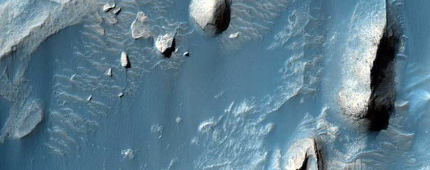 Dunoj en la formiĝo Okcidenta Medusae Fossae