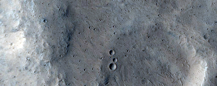 أخدود ملتوى بوادى هايبانيس (Hypanis Valles)