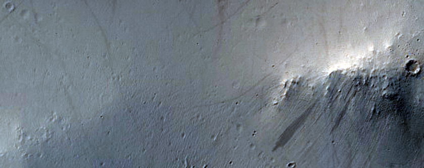 خطوط و مسارات غبار ديفل بوادى فيرد (Verde Vallis)