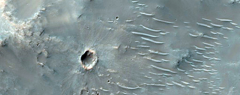 Isolated Ridge Crossing Topography South of Syrtis Major Planum