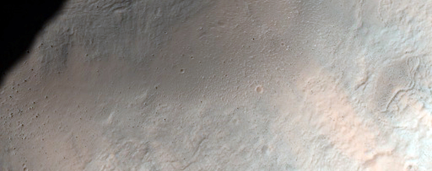Layers in Crater in Terra Cimmeria
