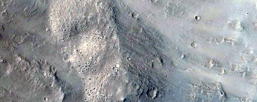 Crater in Southwestern Utopia Planitia