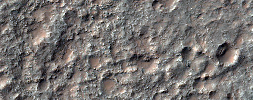 Dawna kraterowata powierzchnia na północny-wschód od Krateru Martz