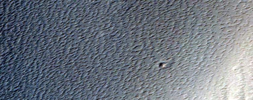 Intersecting Fracture Systems in Noctis Fossae