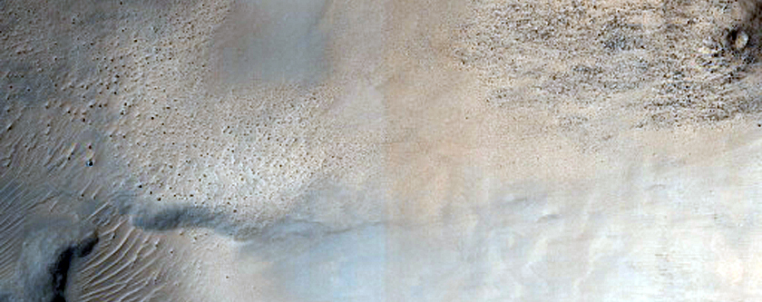Crater in Isidis Planitia