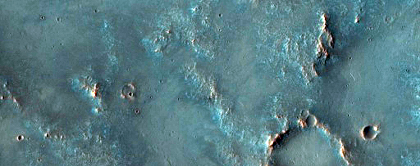 Crater Rim and Ejecta in Syrtis Major Region