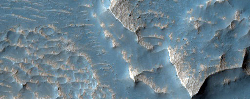 Noctis Labyrinthus Trough Floor with Layering
