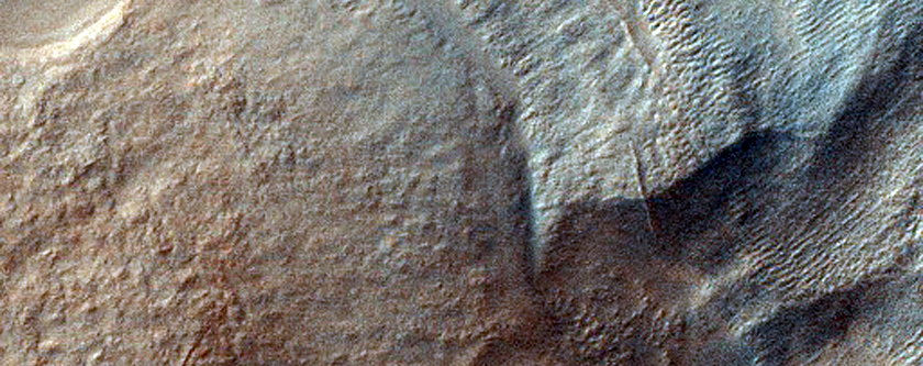 Possible Gullies in Crater Rim