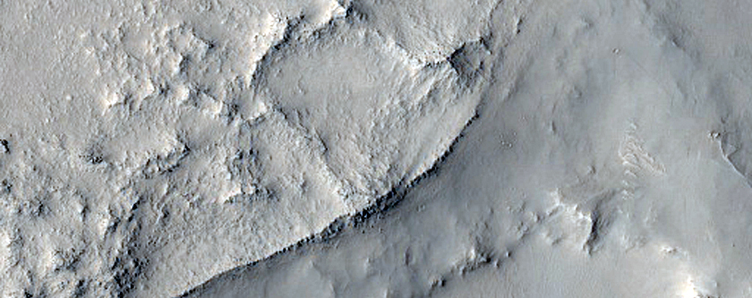 Ridges and Differing Thermal Terrains in Northwest Syrtis Major Planum
