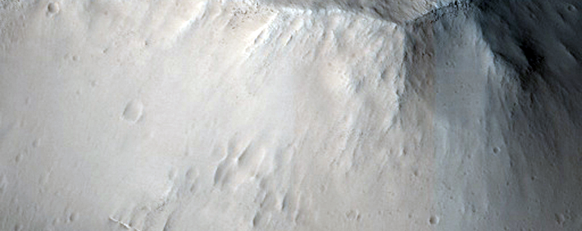 Valleys Cut across Northern Lycus Sulci