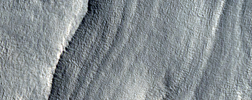 Layers in Material around Mound in Protonilus Mensae