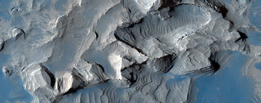 Layering in Schiaparelli Crater