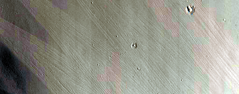 Intersecting Ridge and Crater in Arabia Terra