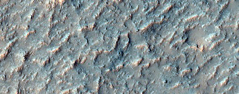 Narrow Ridges in Huygens Crater
