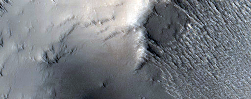 Mangala Fossa Crater Rim