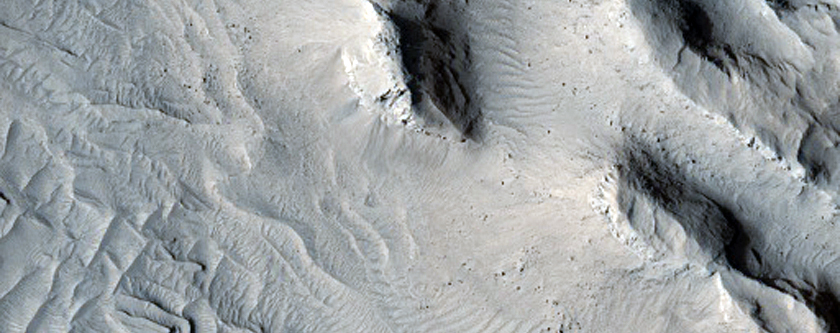 Layers along Low Mesa in Aeolis Region