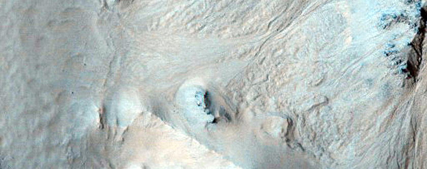 Hale Crater Gullies