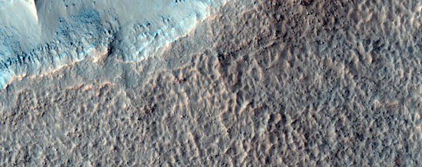 Gullies in Crater in Terra Cimmeria