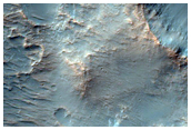 Des canaux et des crtes au sud de Cratre Saheki