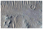Terrain de couleur claire et fonc dans Kasei Valles