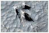 Layered Deposits in West Candor Chasma