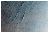 Gully in Crater Wall in Acidalia Planitia