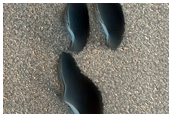 Furrows on Dunes