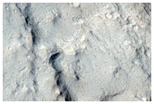 In septentrionali muro Gill crateris strata