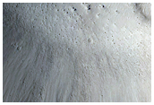 Semi-Faded Small Rayed Crater in Elysium Planitia