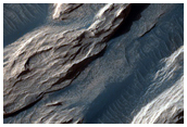 Pollack Crater Bedform Changes Near Formation Dubbed White Rock