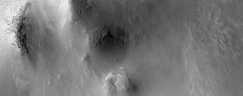 Ravinas na Cratera Galle