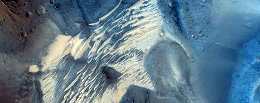 Light-Toned Layered Deposits Within Noctis Labyrinthus Depression