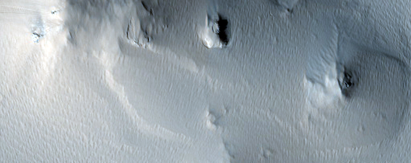 Pavonis Mons