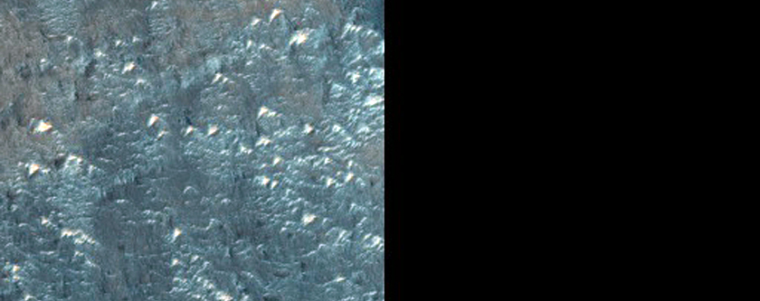 Дюны, видимые на снимках Mars Orbital Camera
