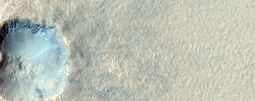 Recent Crater in Hellas Planitia