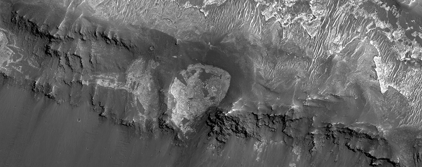 Ius Chasma
