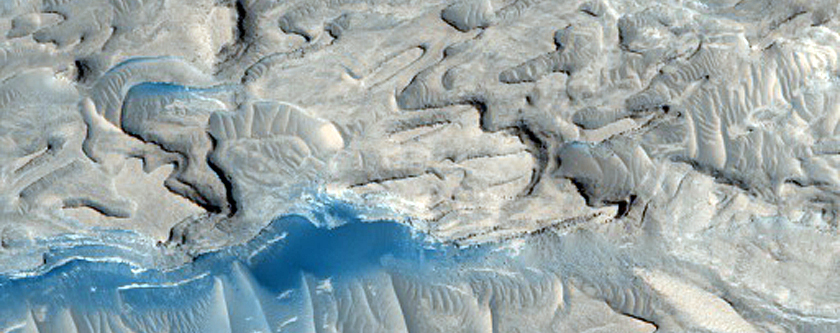 Potencjalne miejsce lądowania dla misji w 2020 roku w kraterze Firsoff