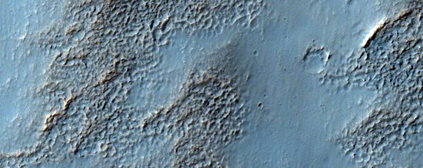 Phyllosilicate-Rich Dissected Terrain in Terra Sirenum