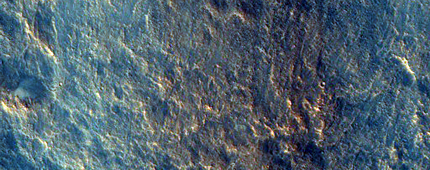 Crater and Lineae in Chryse Planitia
