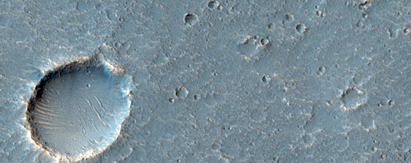 Exposed Layers South of da Vinci Crater