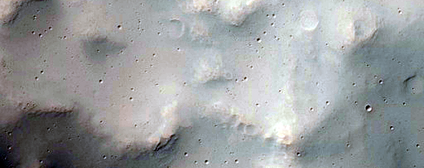 Well-Preserved 15-Kilometer Crater in Eastern Hesperia Region
