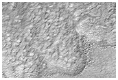 Roca subjacent exposta en un crter dArgyre Planitia