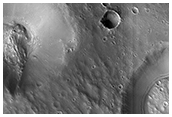 Cràters a prop de Nilokeras Scopulus